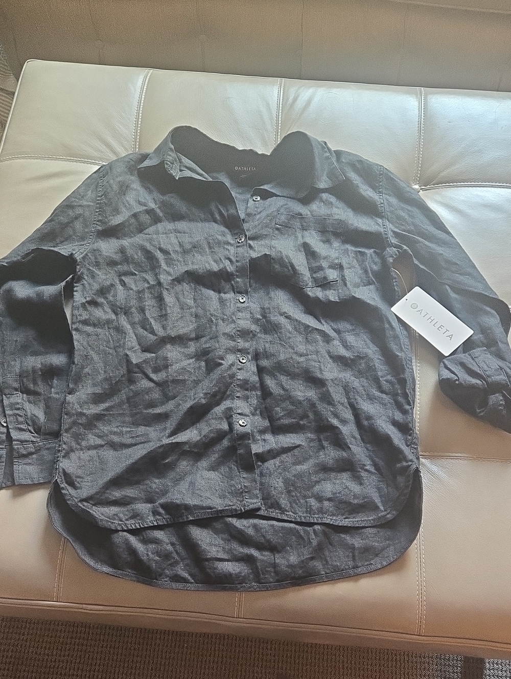 Athleta Men’s Black Casual Button-Down Shirt